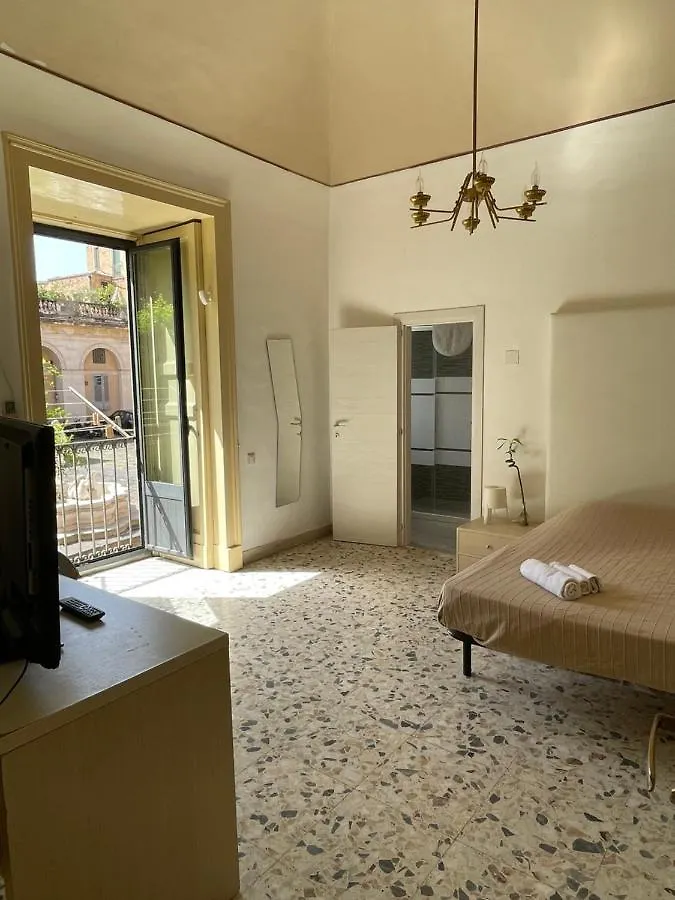 Bed And Books Isabella Bed & Breakfast Catania Italy
