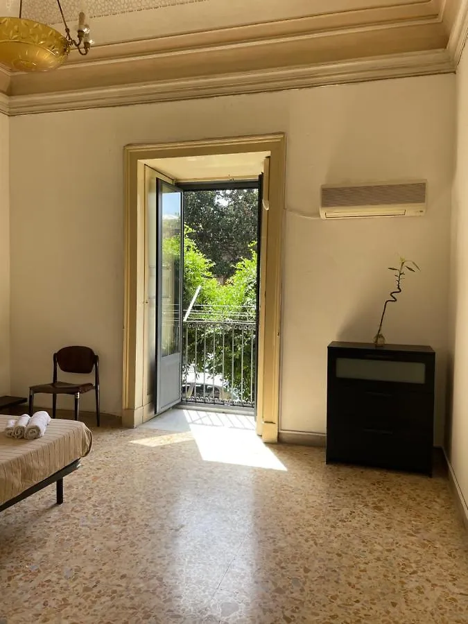 Bed And Books Isabella Bed & Breakfast Catania 0*,  Italy