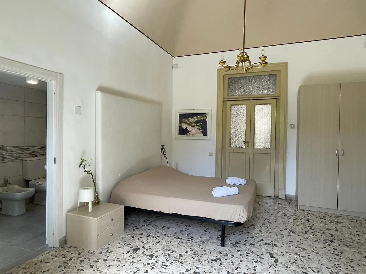 Bed And Books Isabella Bed & Breakfast Catania