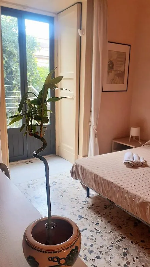 Bed And Books Isabella Bed & Breakfast Catania Italy