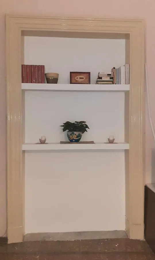 Bed And Books Isabella Bed & Breakfast Catania Italy